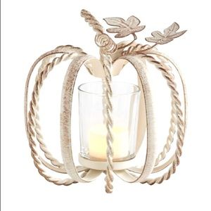 Wonderful Pumpkin Candle Decor